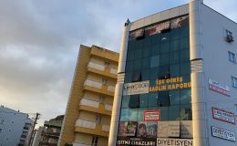 Gebze’de İş Merkezinin Çatısında İntihar Girişimi