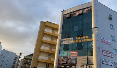 Gebze’de İş Merkezinin Çatısında İntihar Girişimi