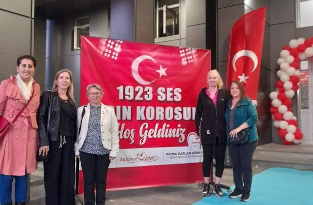 İzmit’te Cumhuriyet Kutlaması