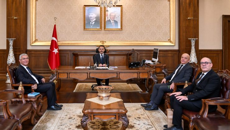 Çayırova Sağlam Metal Sanayi ve Ticaret A.Ş. Yönetim Kurulu Başkanı Hakan Koçak Vali İlhami Aktaş’ı ziyaret etti