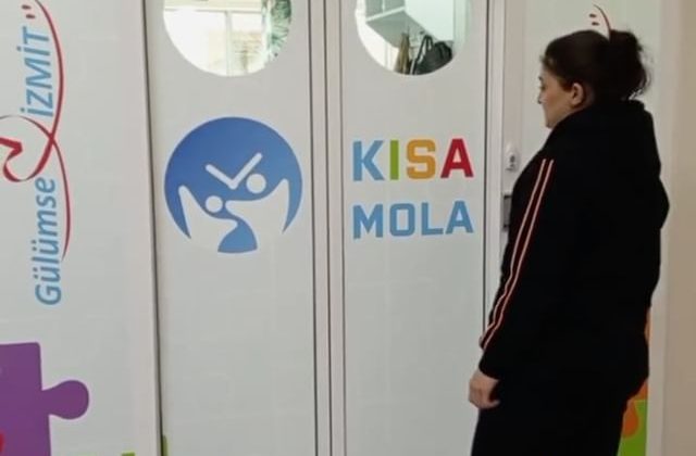 Izmit Belediyesi “Kısa Mola” Projesi ile Özel Gereksinimli Bireylere Destek Sağlıyor