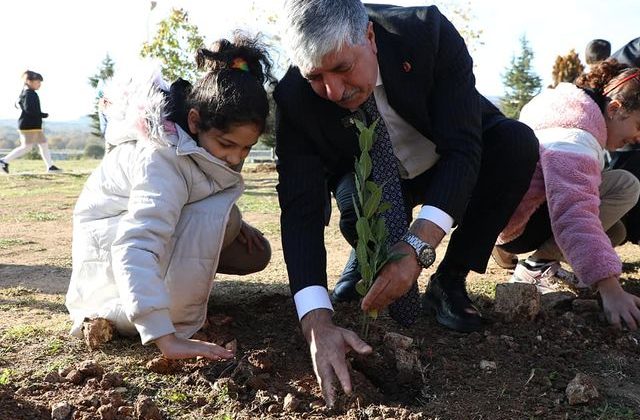 Dilovası’nda Milli Ağaçlandırma Günü Etkinliği