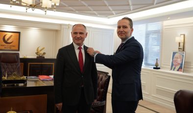 Emin Yılmaz ve Ekibi Refah Partisine Katıldı