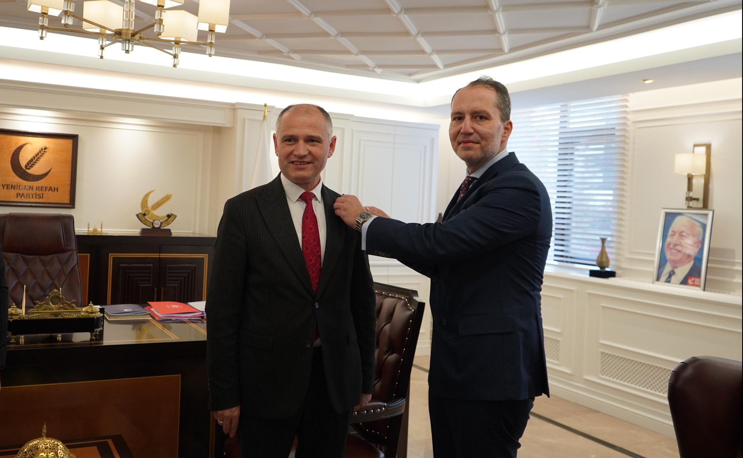 Emin Yılmaz ve Ekibi Refah Partisine Katıldı